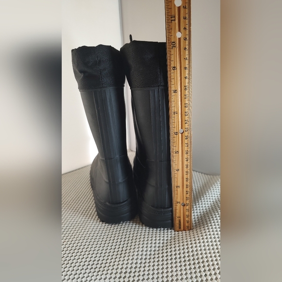 Wonder Nation Winter Boots Boys Size 3 String closure Waterproof slip resistant - Picture 3 of 7